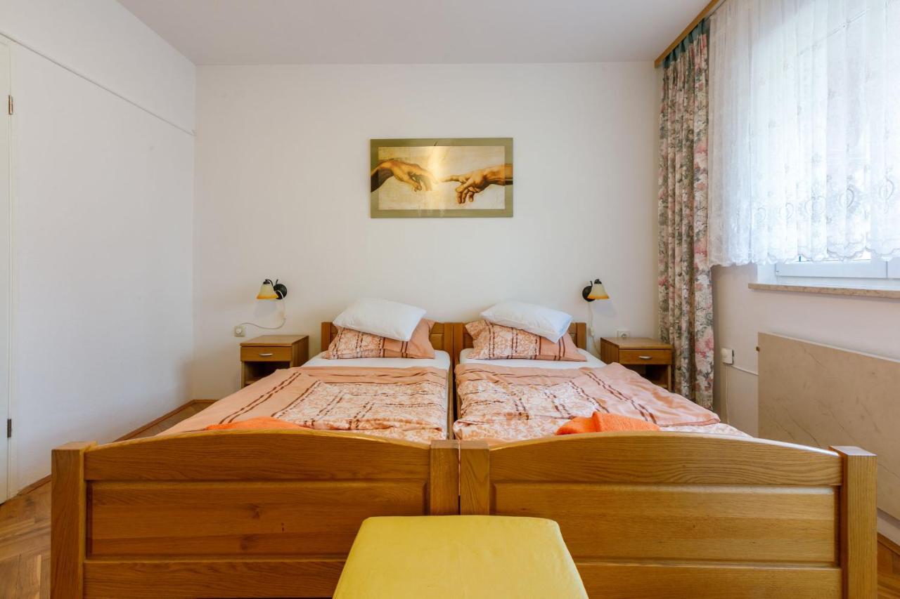 Apartments Villa 7 تْسْغيكفانِتْسا المظهر الخارجي الصورة
