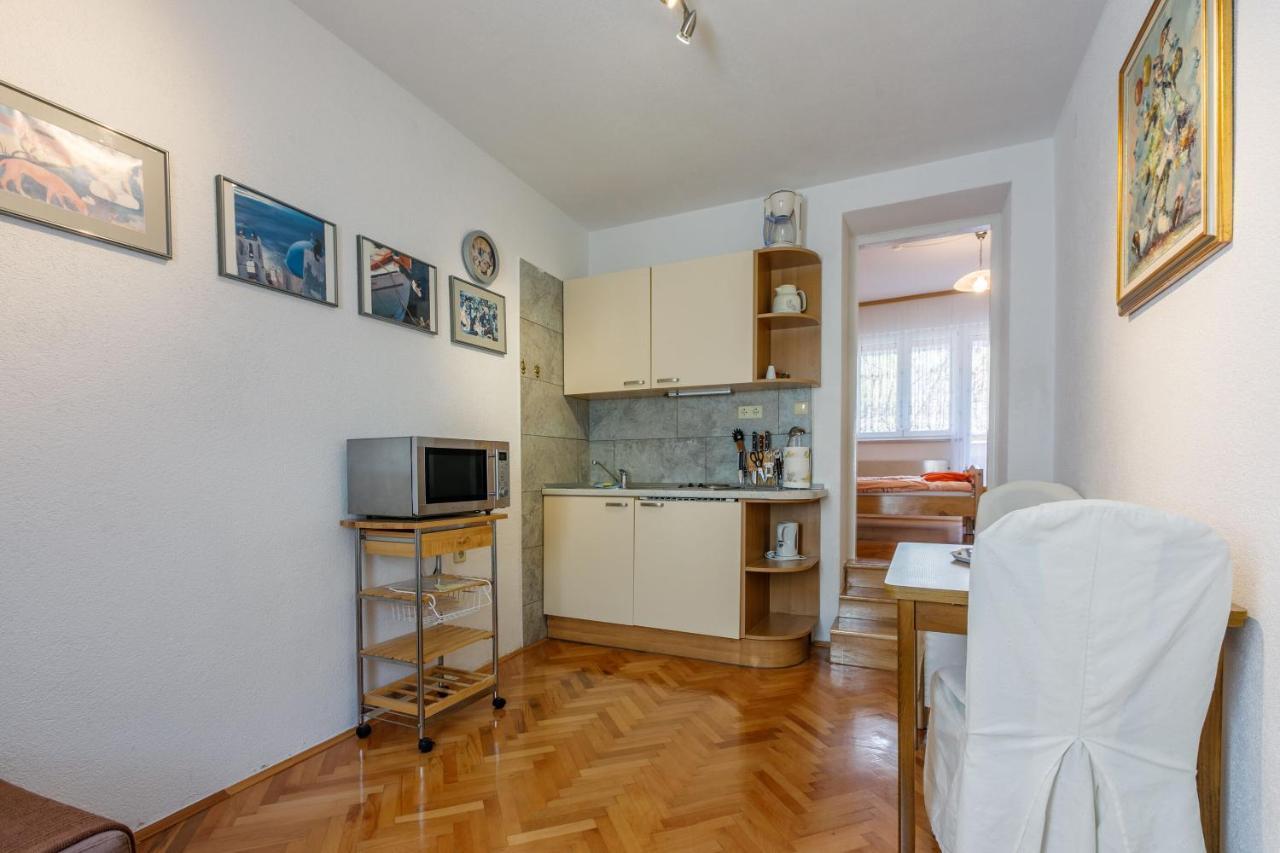Apartments Villa 7 تْسْغيكفانِتْسا المظهر الخارجي الصورة