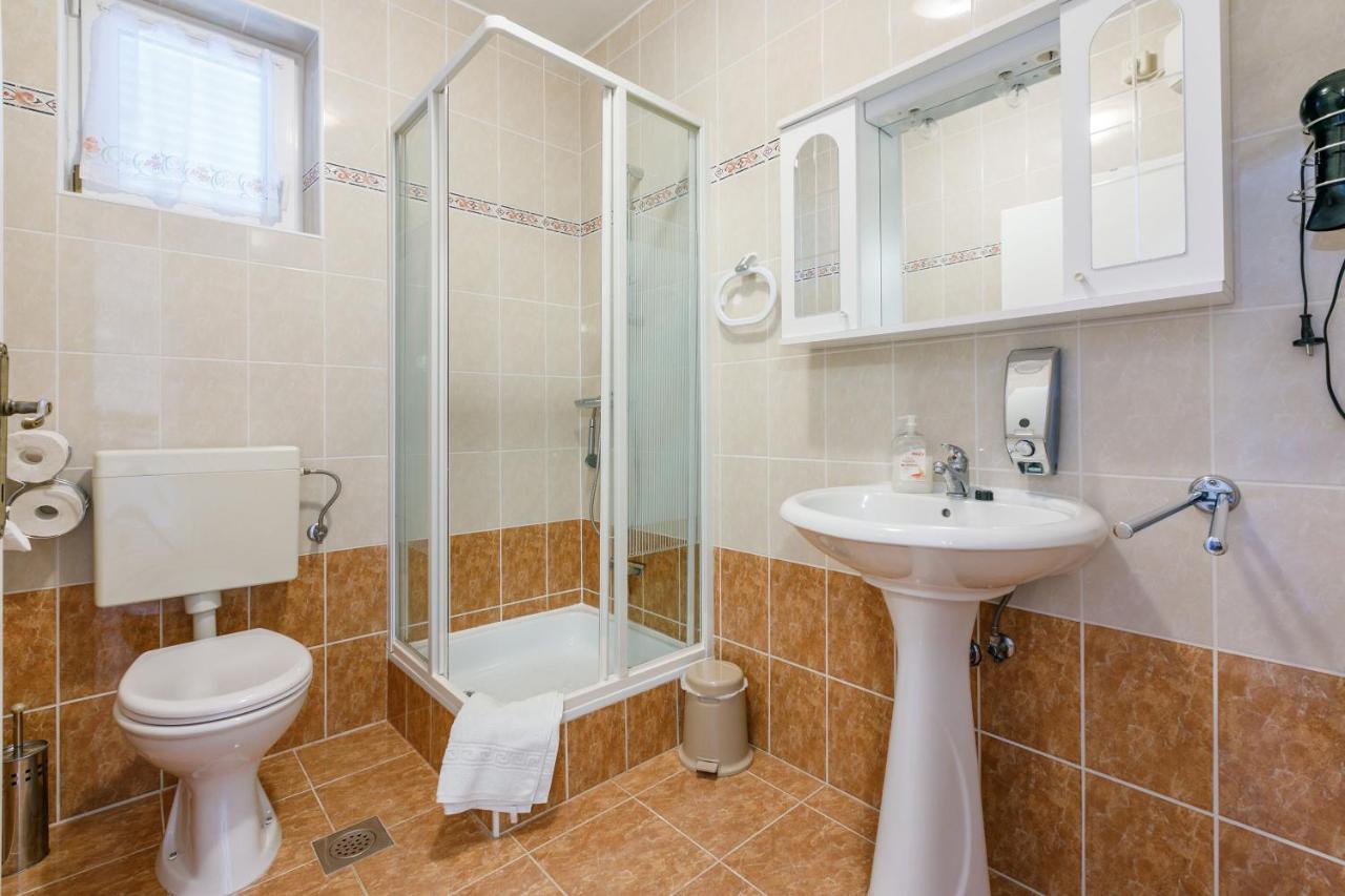 Apartments Villa 7 تْسْغيكفانِتْسا المظهر الخارجي الصورة