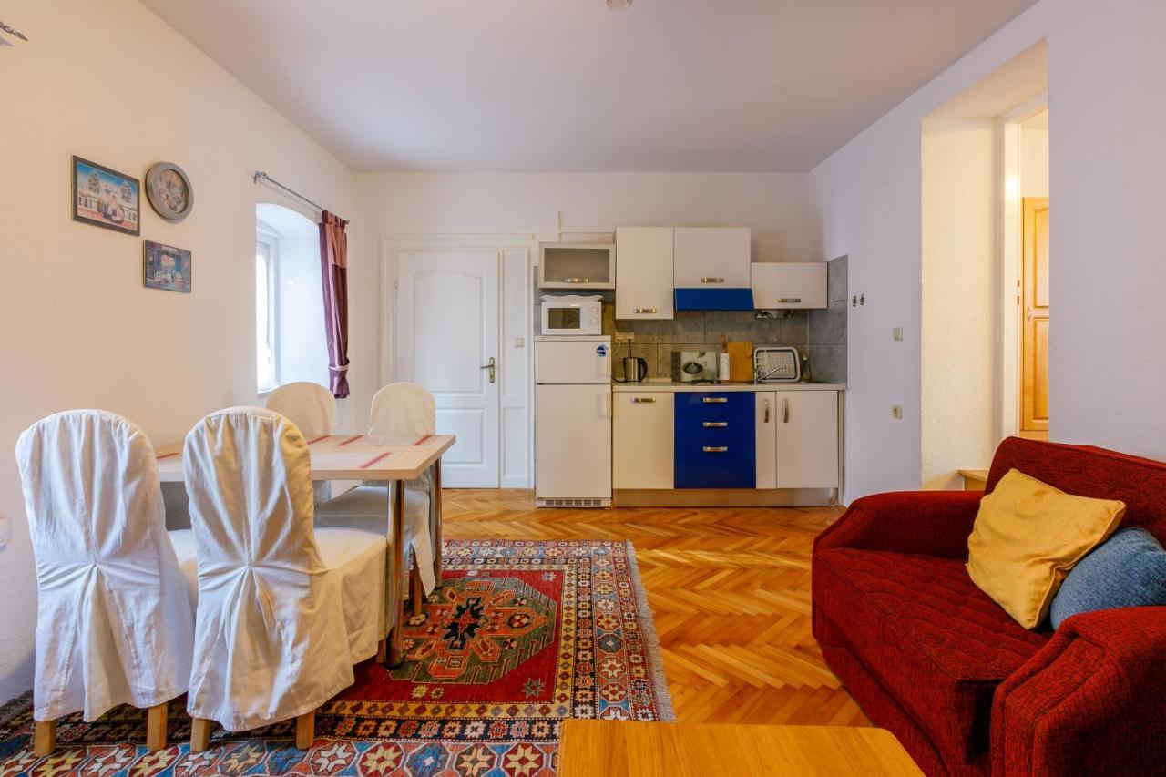 Apartments Villa 7 تْسْغيكفانِتْسا المظهر الخارجي الصورة