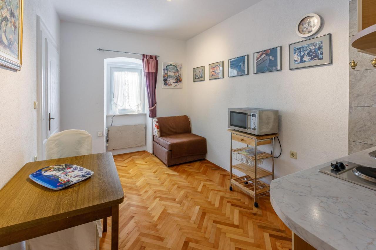Apartments Villa 7 تْسْغيكفانِتْسا المظهر الخارجي الصورة